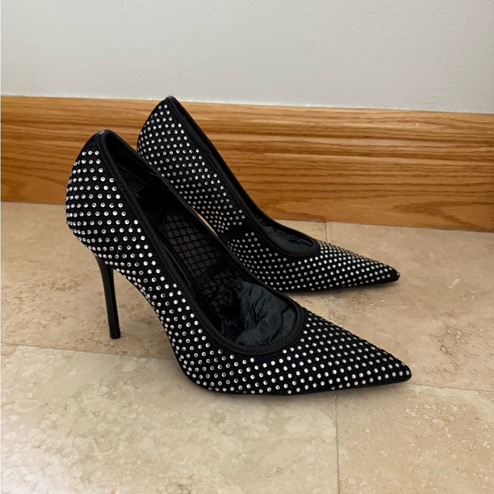 ZARA PUMPS